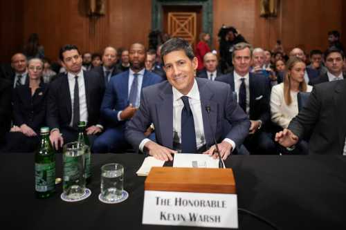 Kevin Warsh's Hawkish Fed Debut: Rate Hold Shocks Markets as Dot Plot Signals Hike Ahead