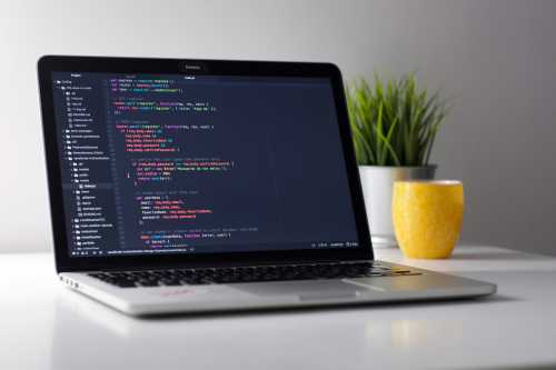 Pakistan's IT Exports Hit Record High: The Digital Lemonade Stand Taking Over the World