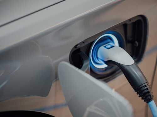 The Magic Brick Revolution: Toyota and Samsung Unveil Solid-State Batteries, Doubling Electric Car Range and Shaking the Global Auto Business