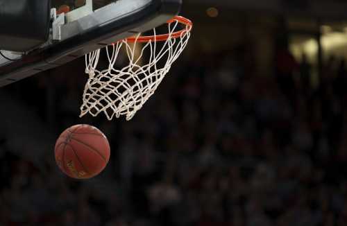 WNBA: Caitlin Clark’s Sophomore Surge Propels Indiana Fever to Contender Status